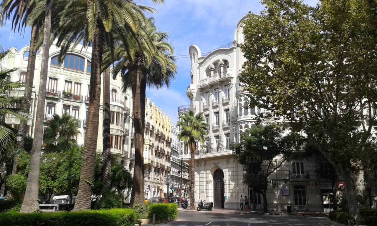 Tranquilo Y Acogedor En El Centro De La Ciudad Appartement Valencia Buitenkant foto
